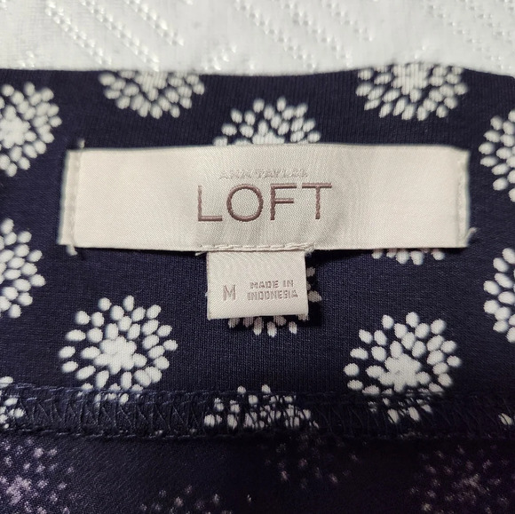 Loft blue floral skirt size medium‎ - Picture 6 of 6